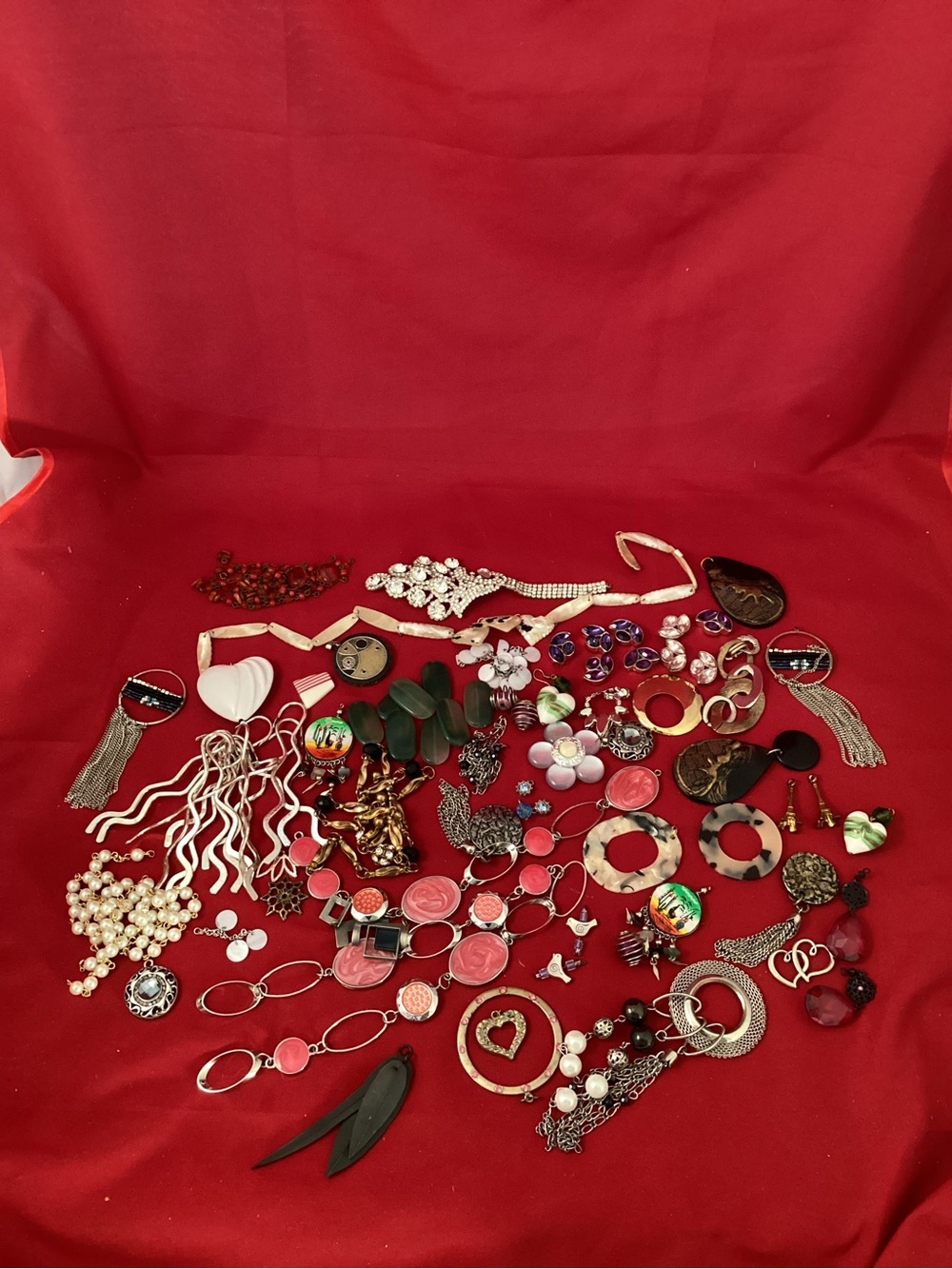 445 grams of broken jewelry for crafting